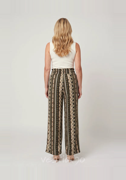 calca-pantalona-toscana-preto-costas