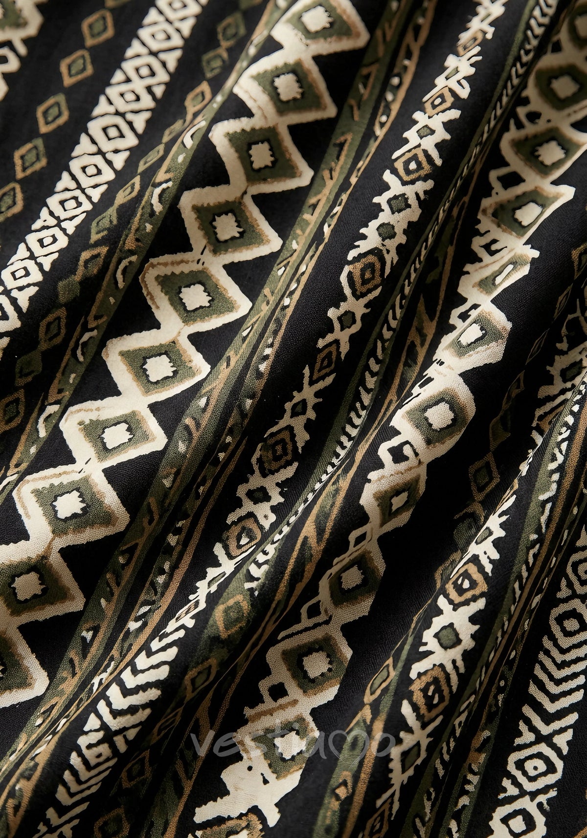 calca-pantalona-toscana-preto-tecido