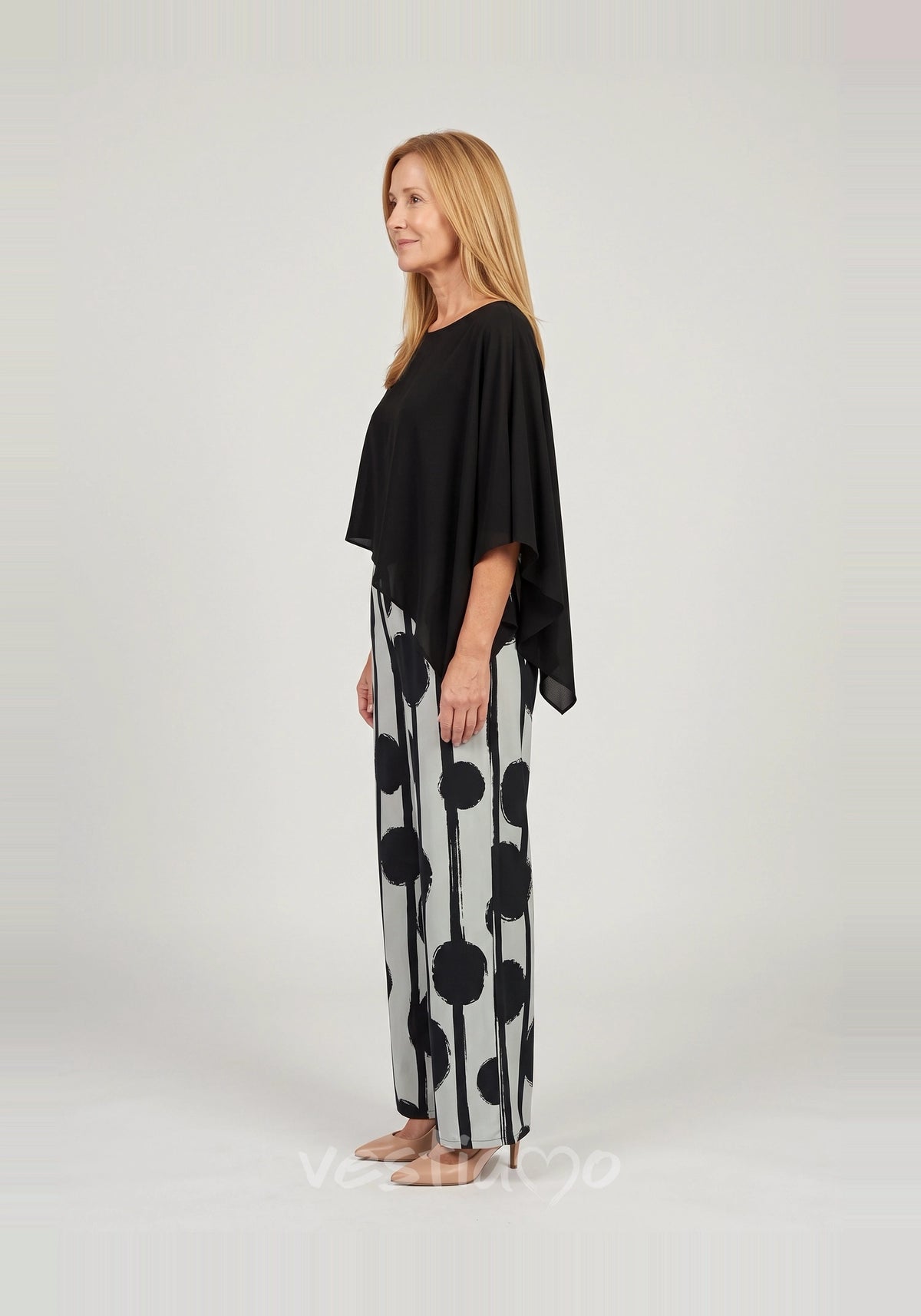conjunto-feminino-docci-vita-preto-perfil