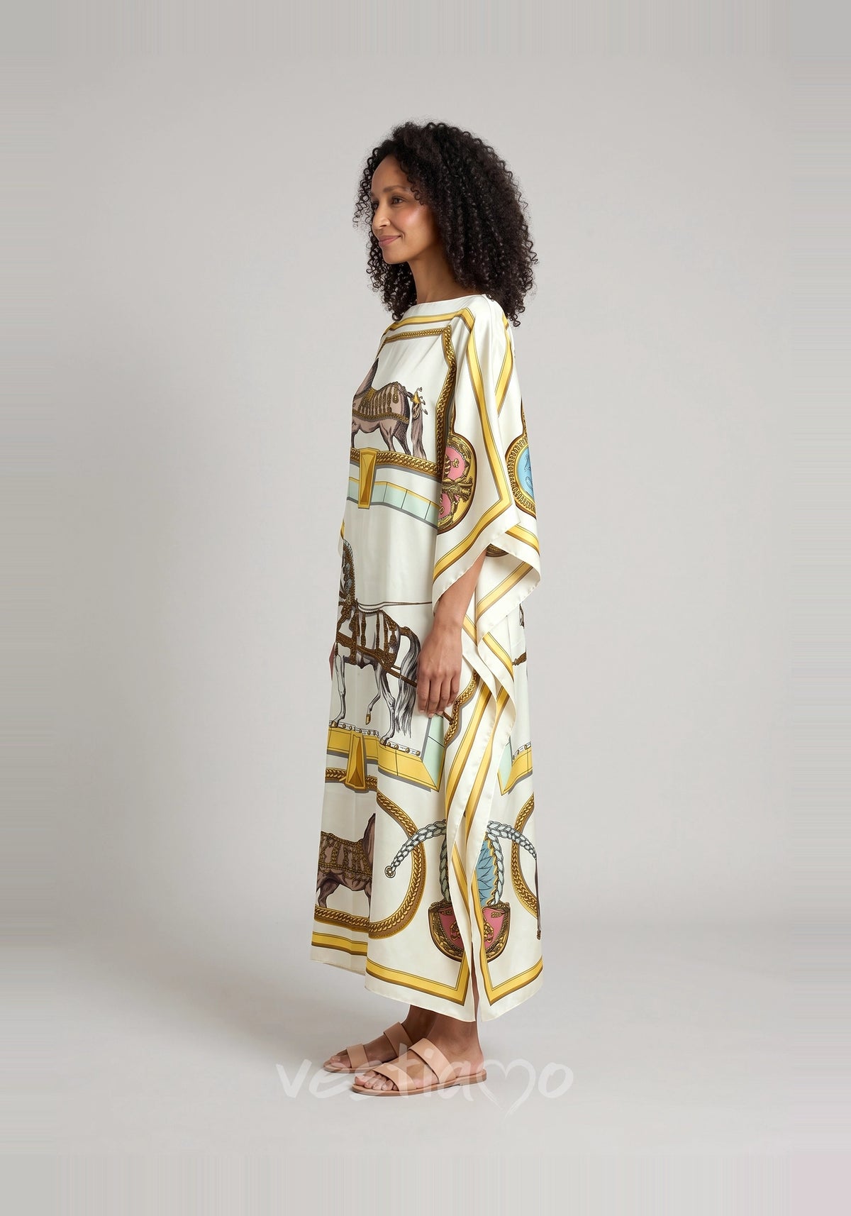 kaftan-havana-branco-perfil