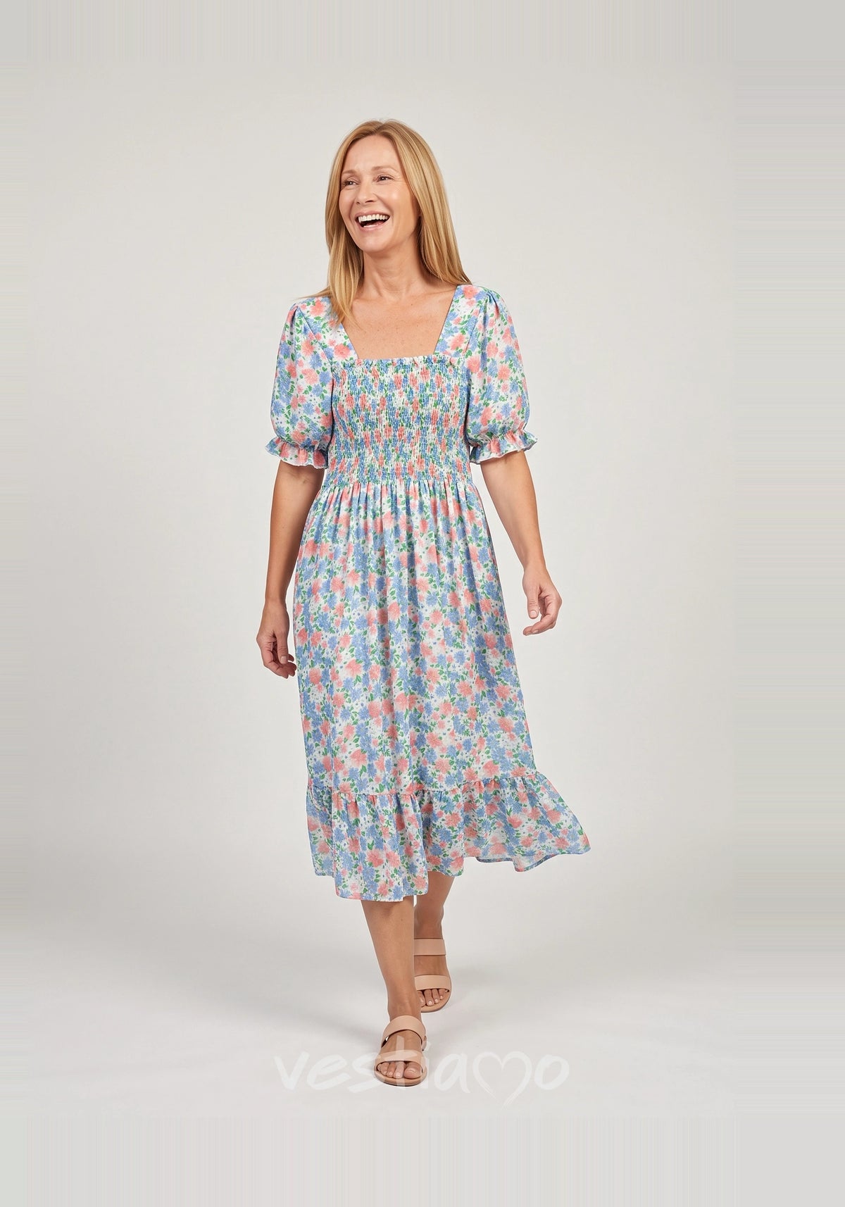 vestido-midi-sunny-azul-movimento
