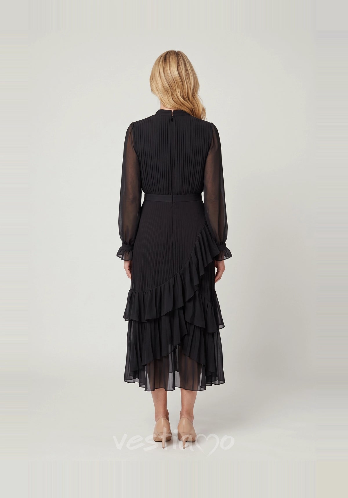 vestido-plissado-boemy-preto-costas