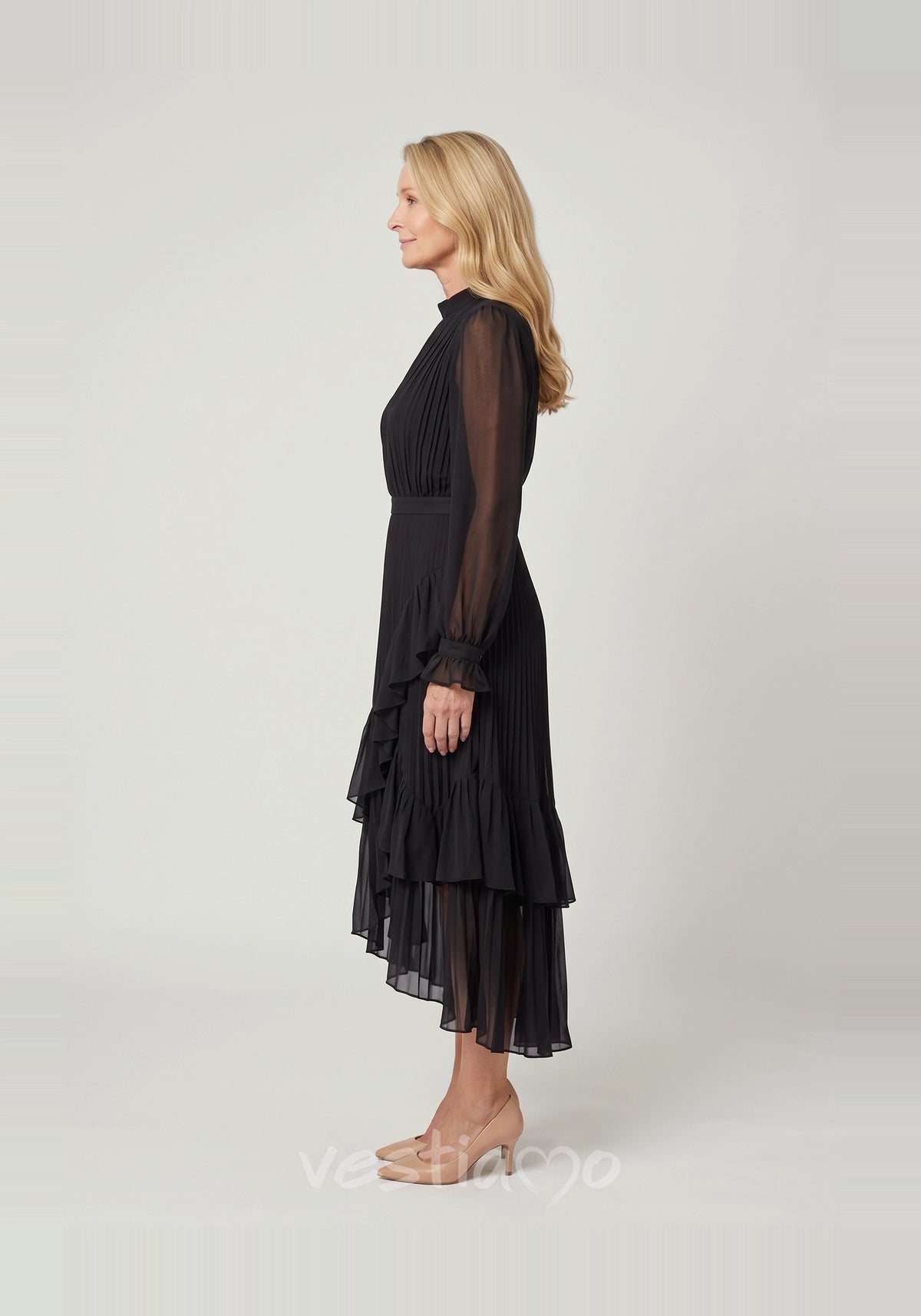 vestido-plissado-boemy-preto-perfil